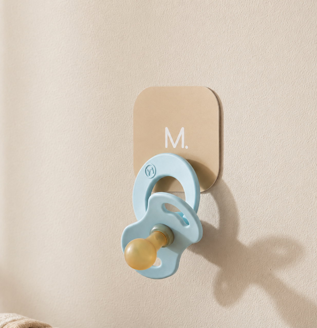 Magnetot Pacifier Set - 2 Pacifiers + 3 Magnetic Tiles